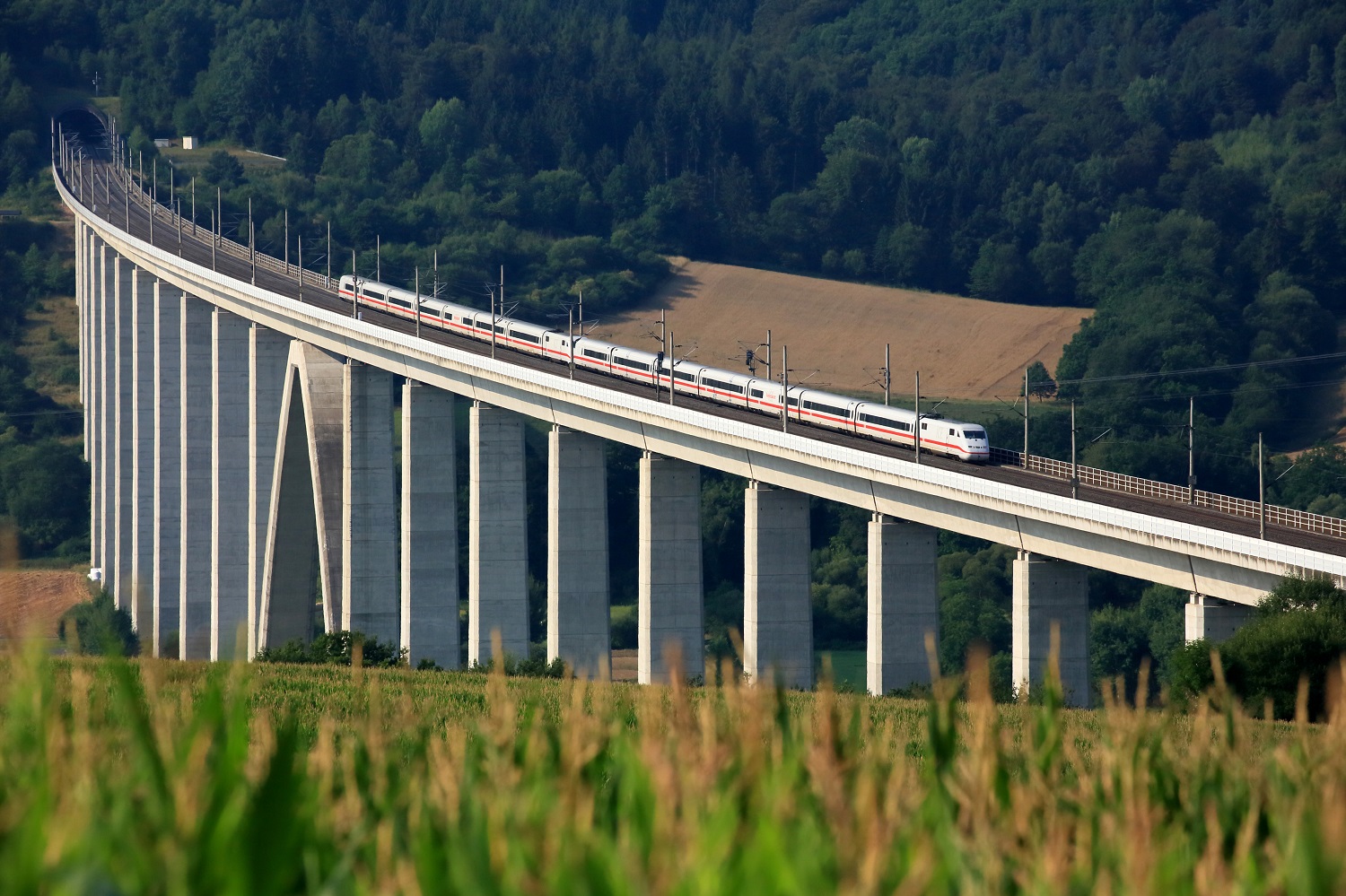 DB setzt Sanierung der Schnellfahrstrecke Hannover