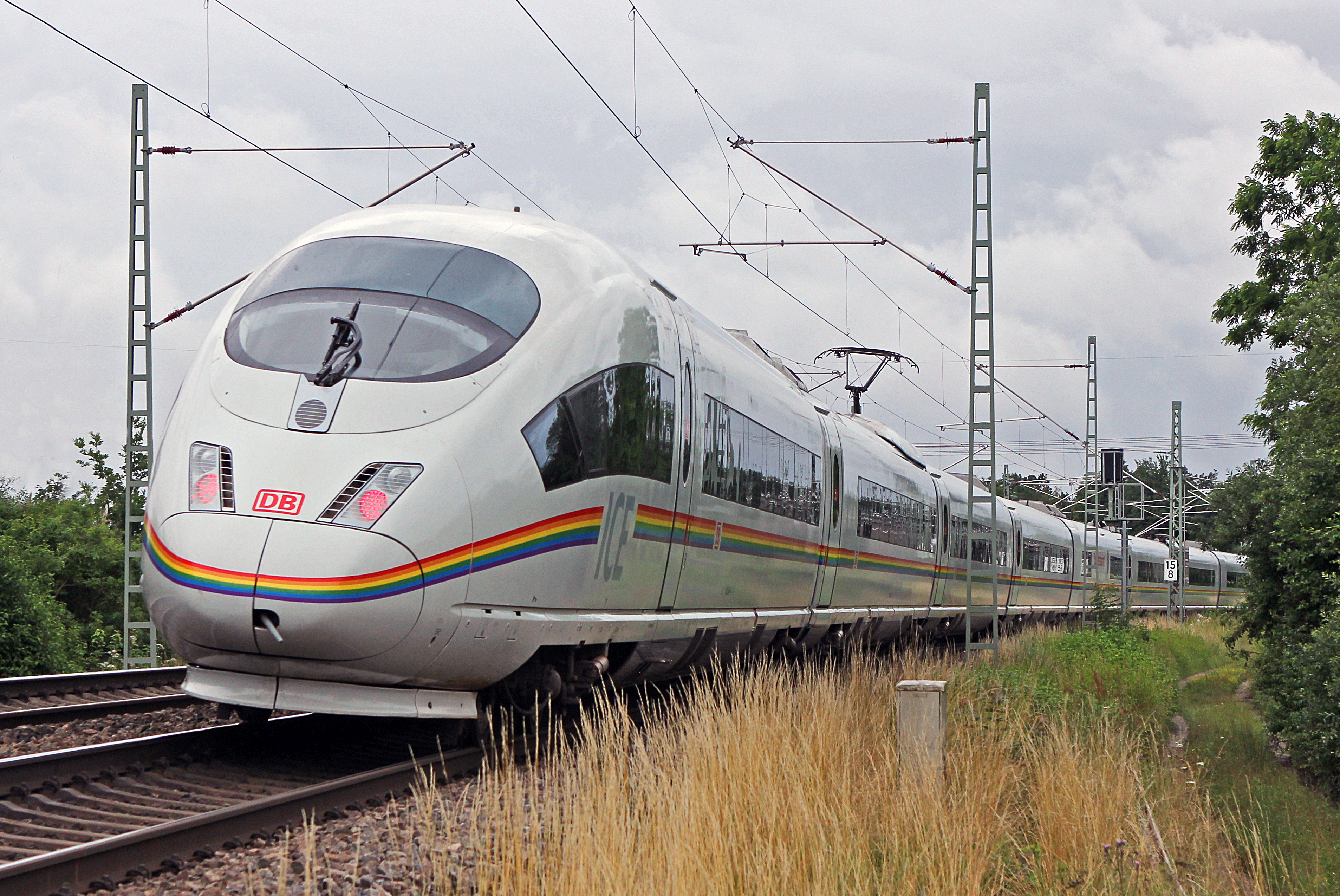 railbow ICE #Einziganders - ICE 3 Baureihe 403 bei Nürnberg