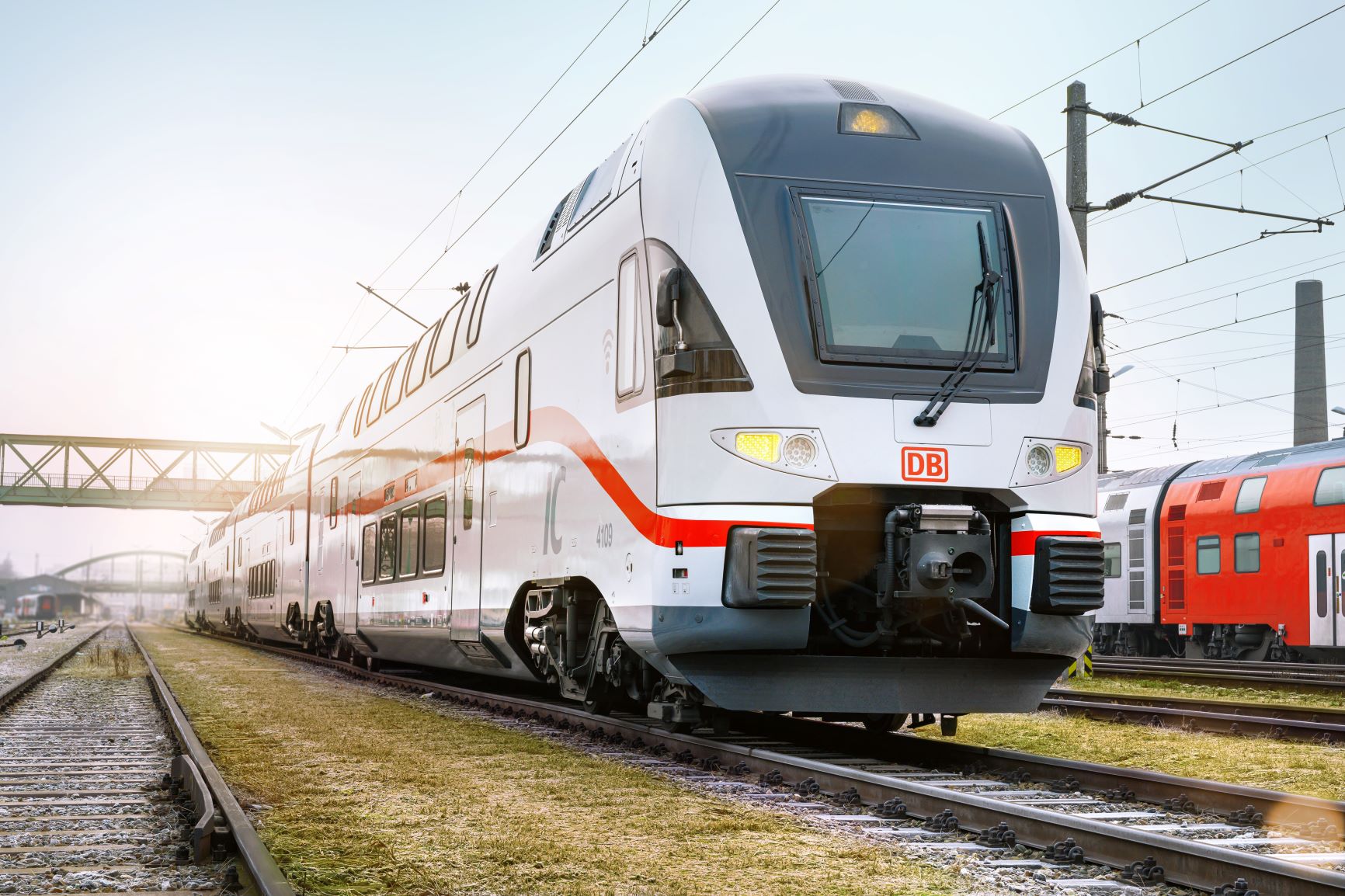 Deutsche Bahn baut IntercityFlotte aus Deutsche Bahn AG