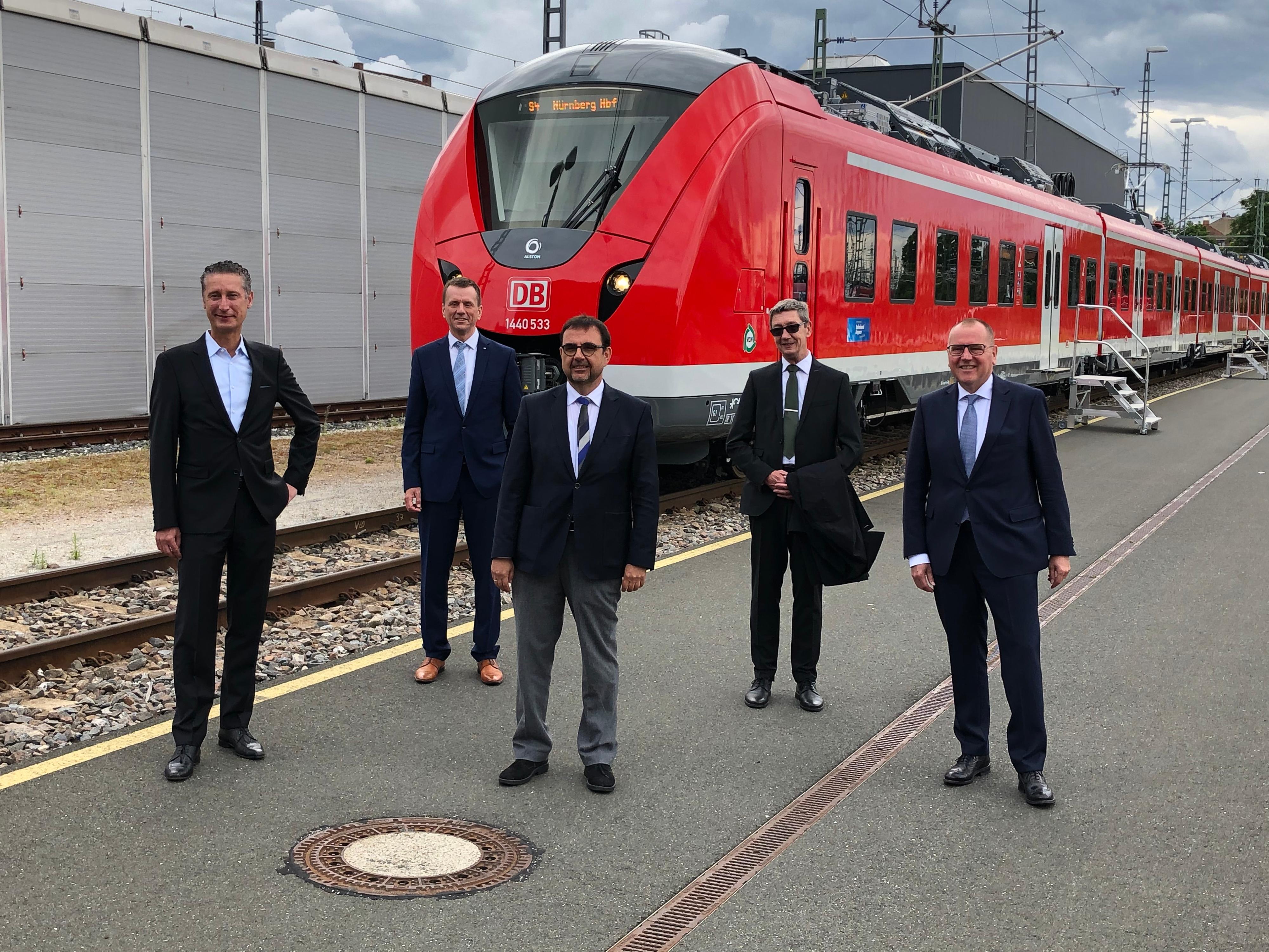 Ein feiner Zug der SBahn Nürnberg Deutsche Bahn AG