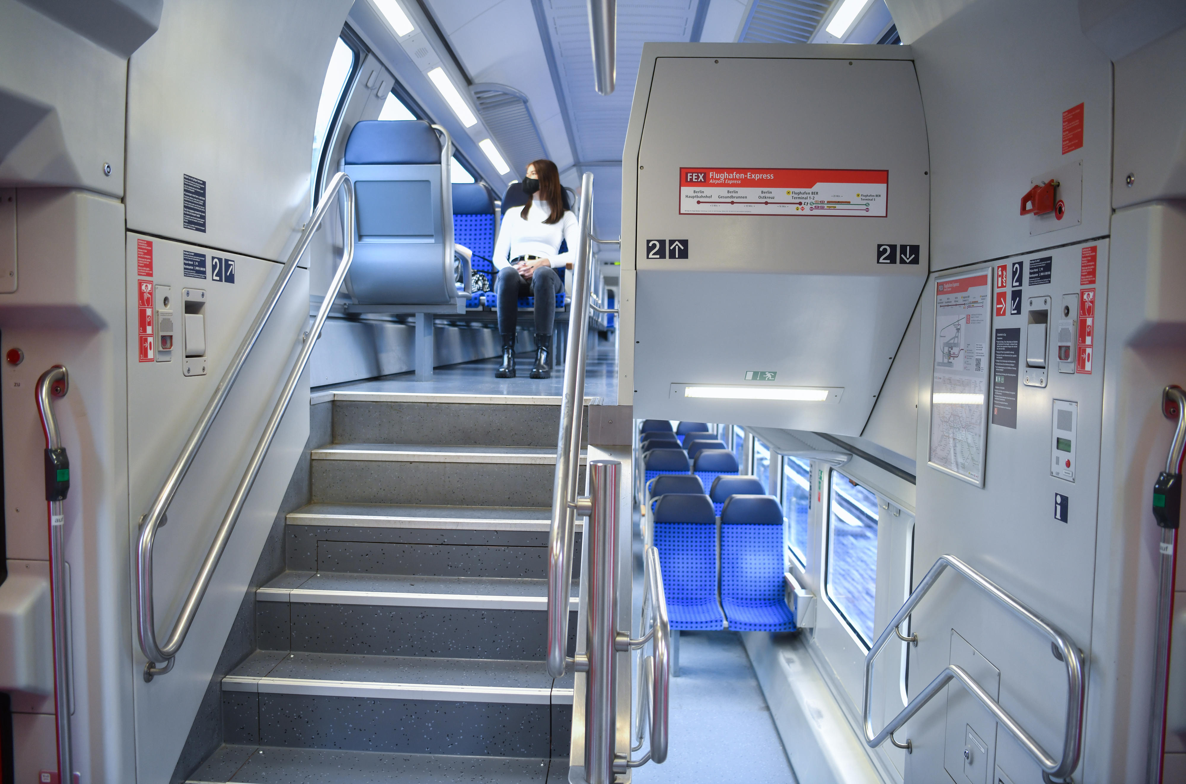 Alles startklar Züge rollen zum BER Deutsche Bahn AG