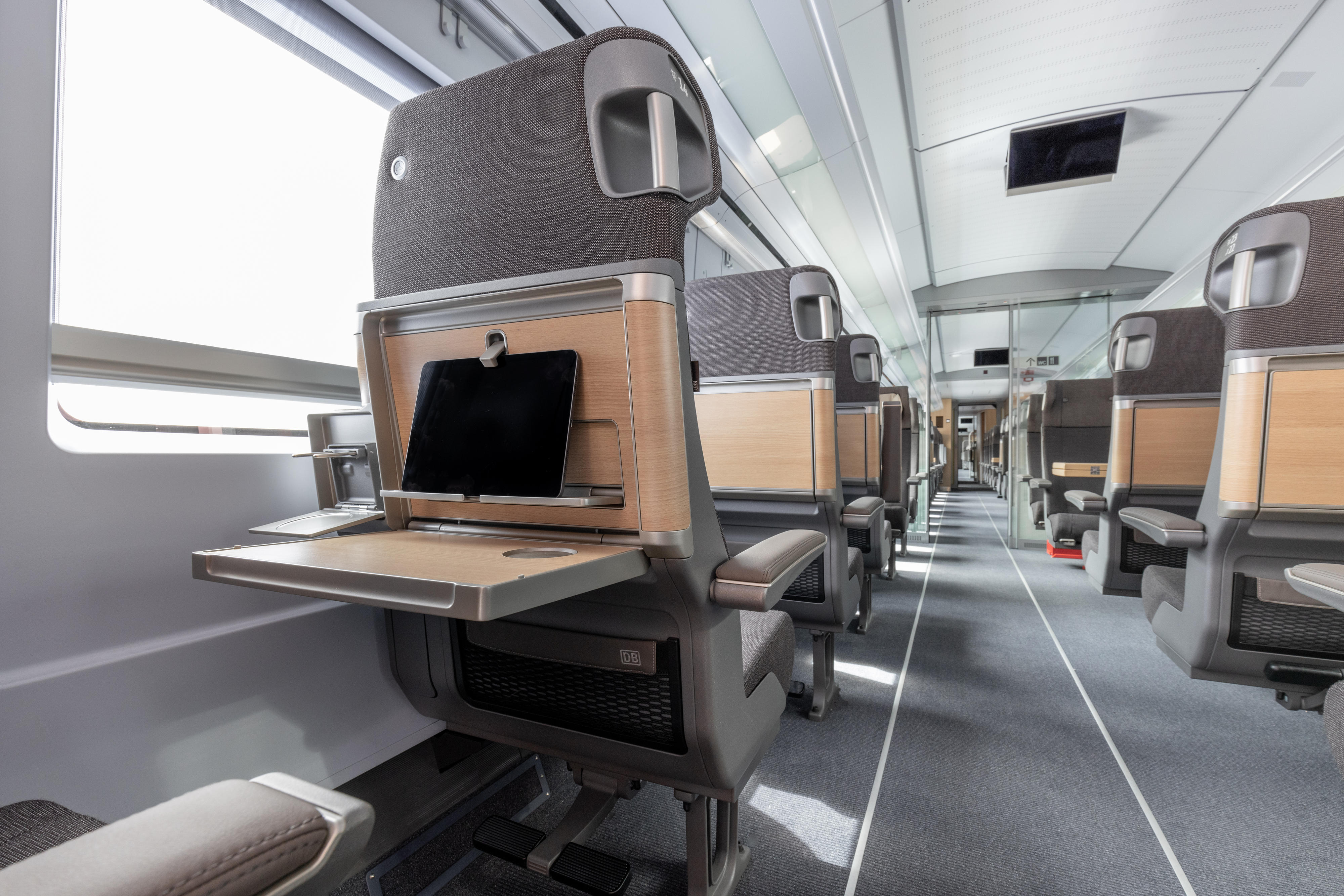 ICE 3neo: Το ταχύτερο τρένο της DB κάνει το πρώτο ταξίδι
