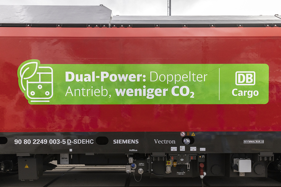Zweikraftlok von DB Cargo: Doppelter Antrieb, weniger CO2