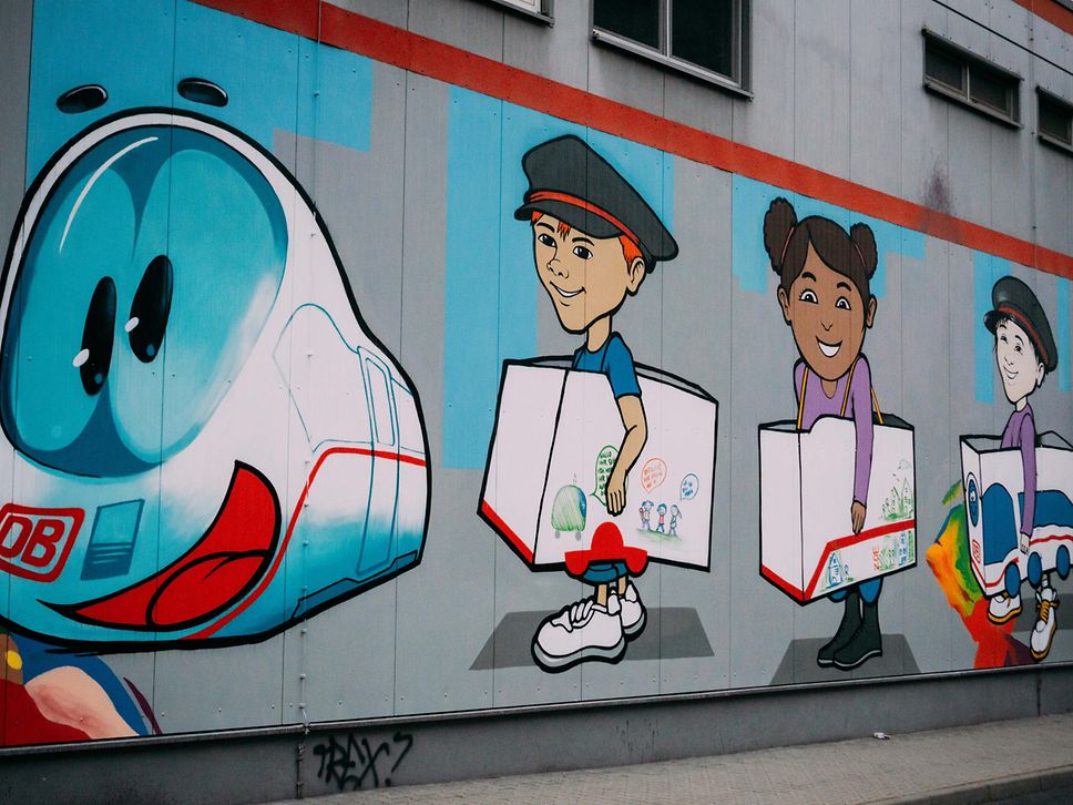 ICE statt Kritzeleien