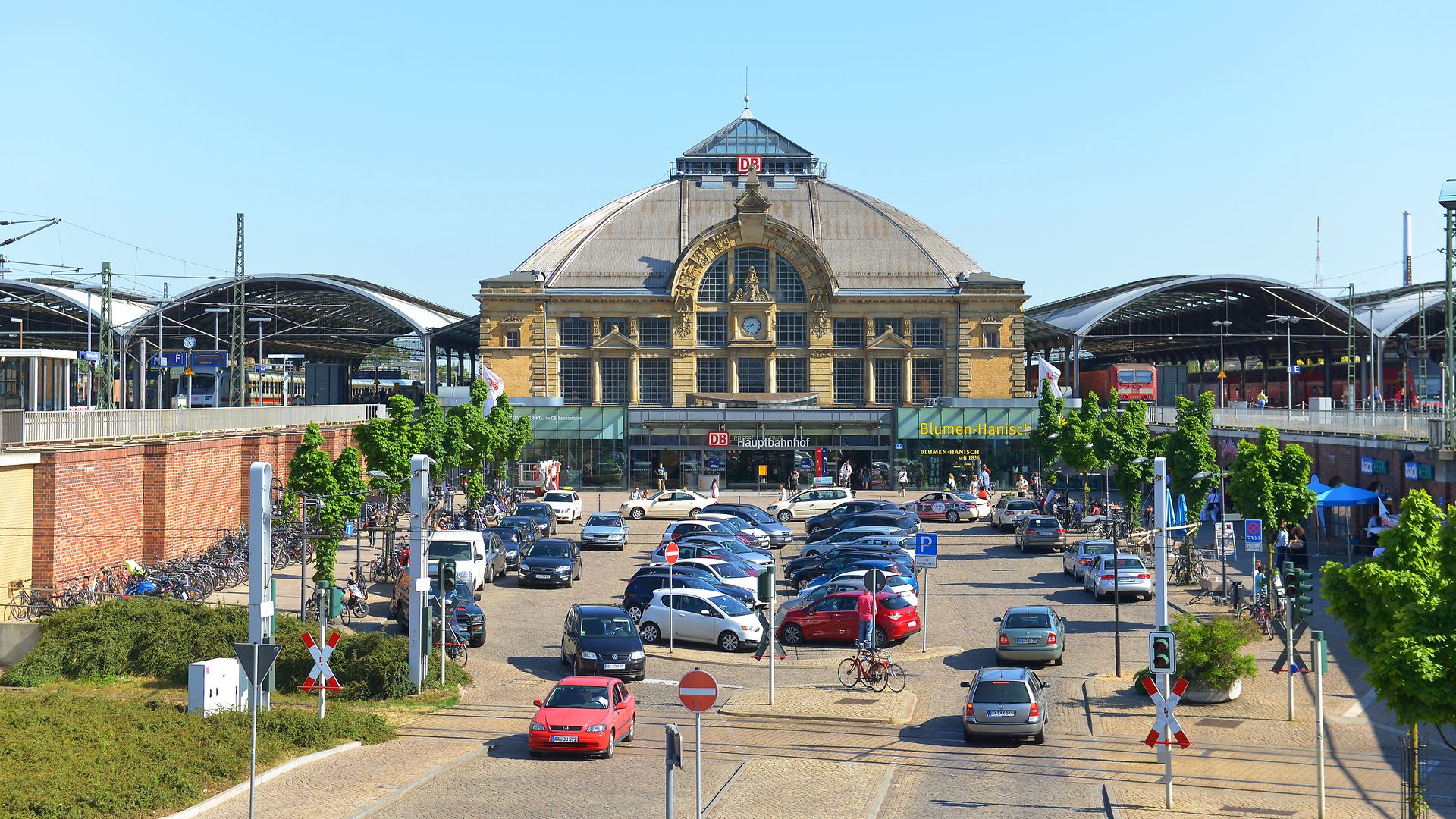 Bahnhofsgebäude Halle an der Saale