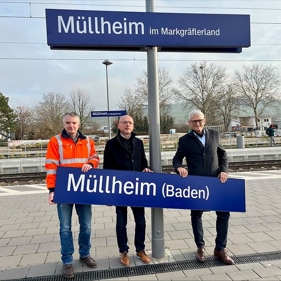 Schildübergabe Müllheim (Foto: DB AG/Lynn Söder)
