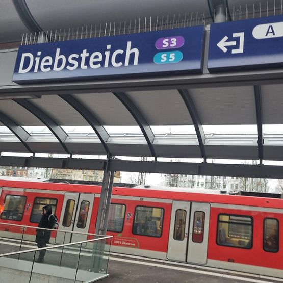 Verkehrsstation Diebsteich mit S-Bahn
