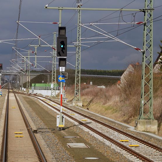 Elektrifizierte Bahnstrecke 
