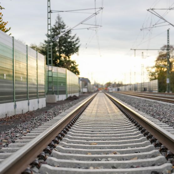 Gleise der Riedbahnstrecke