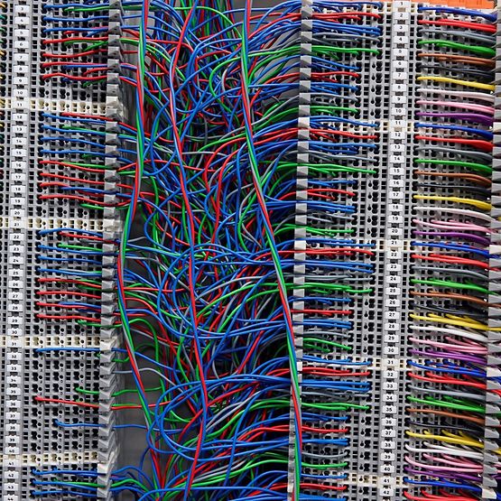 Leit- und Sicherungstechnik in einem elektronischen Stellwerk (ESTW)