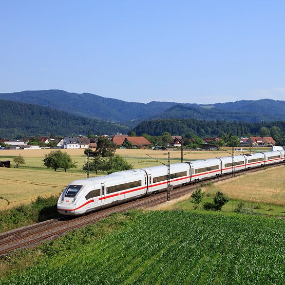  ICE 4 auf der Rheintalbahn