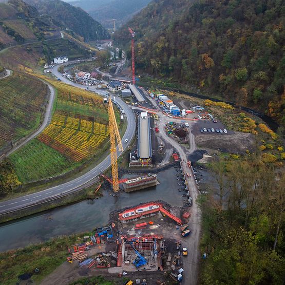 Einschub der Brücke "Marienthal 2“ im Ahrtal am 11.11.2024