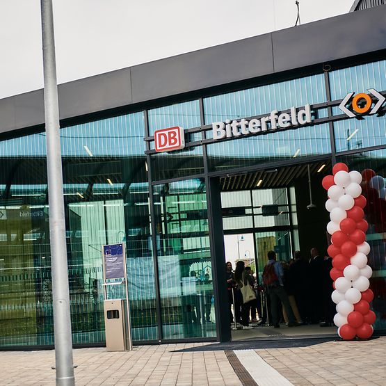 Neues Empfangsgebäude Bahnhof Bitterfeld