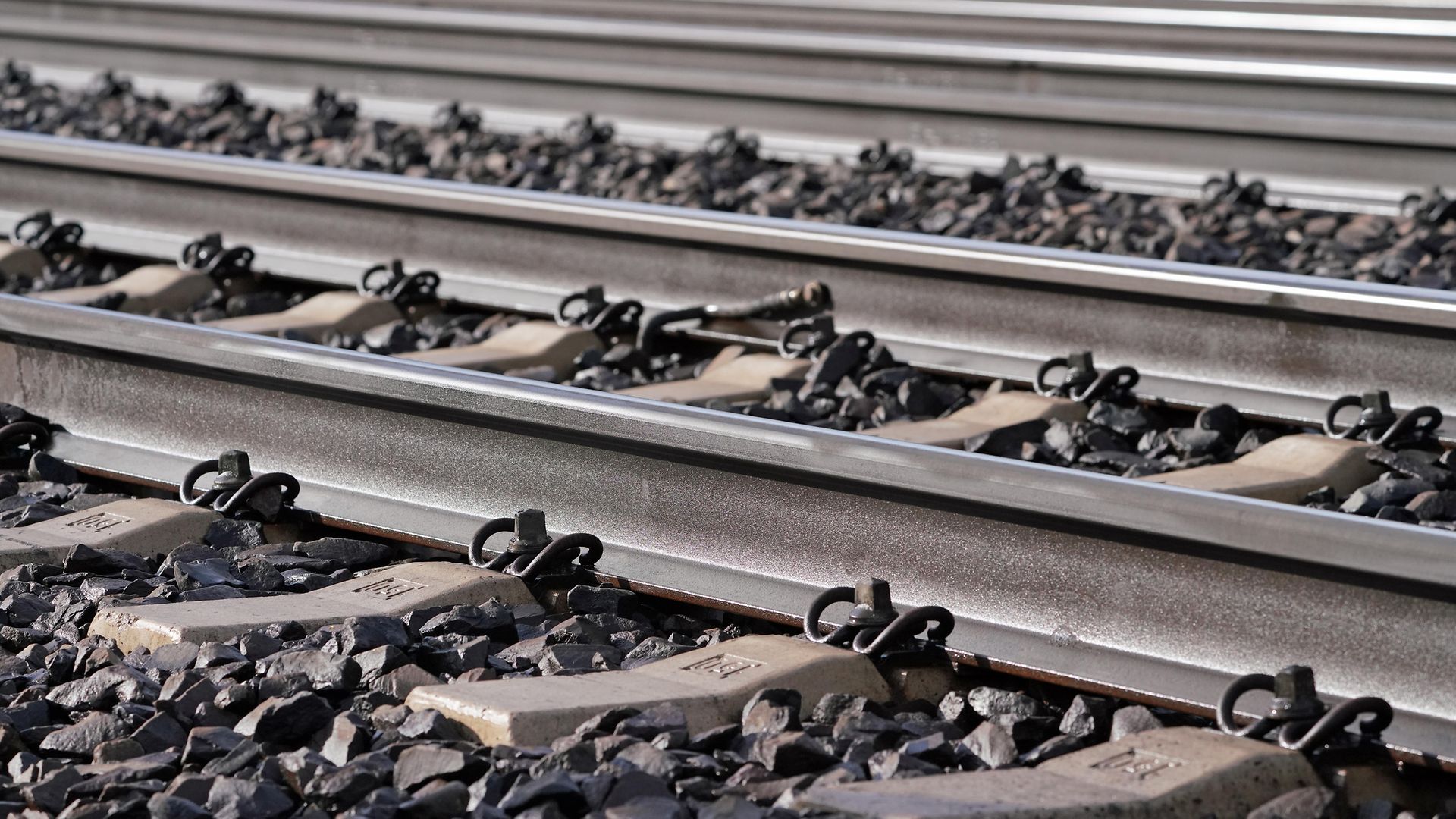 Betonschwellen und Schotter