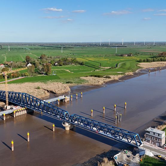 geschlossene Friesenbrücke