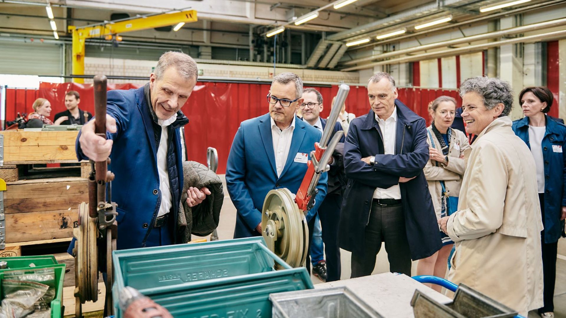 Führung durch eine Werkstatt 