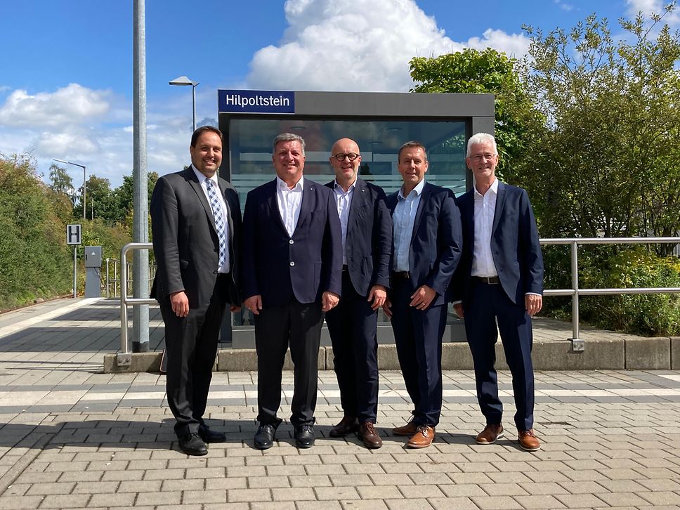 Gruppenfoto am Bahnhof Hilpoltstein