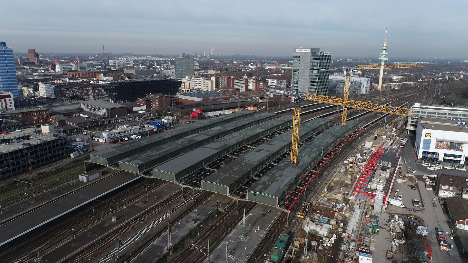 Luftbild des Duisburger Hauptbahnhofs vor Beginn der Modernisierung