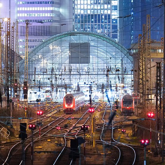 Hauptbahnhof Frankfurt bei Nacht