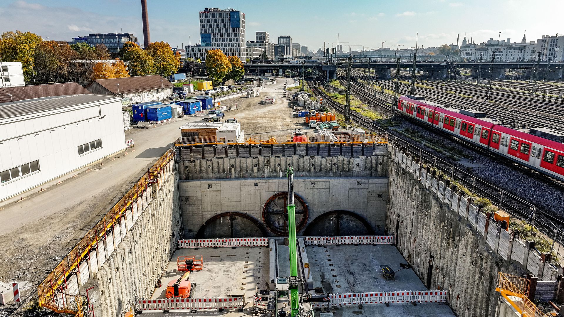 Tunnelportal West zwischen Hirschgarten und Donnersberger Brücke