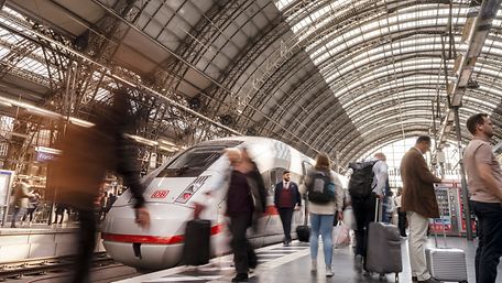 ICE 4 im Hbf Frankfurt am Main