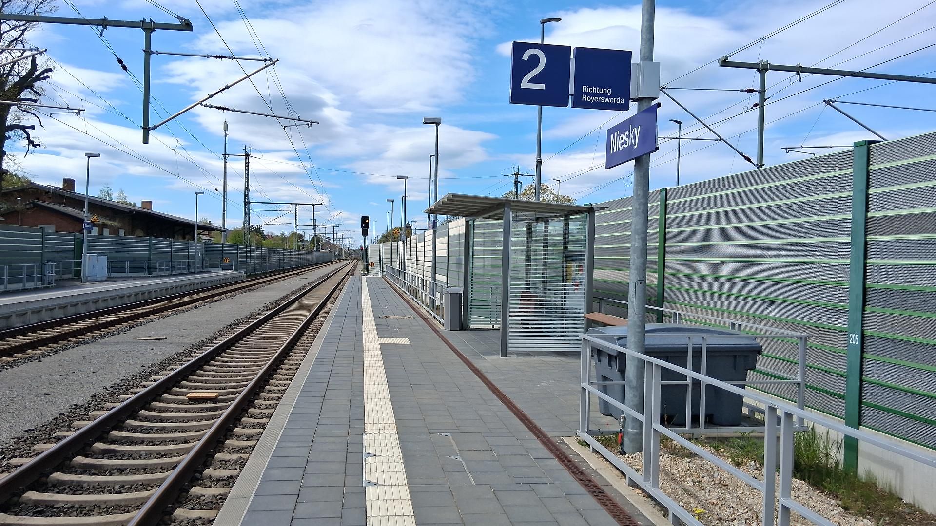 Bahnhof Niesky - Bahnsteig
