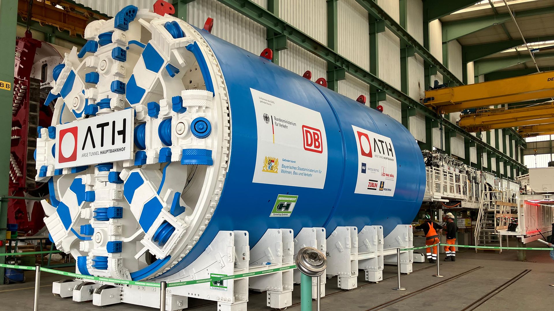 Werksabnahme der ersten Tunnelbohrmaschine der 2. Stammstrecke heute im Herrenknecht-Werk