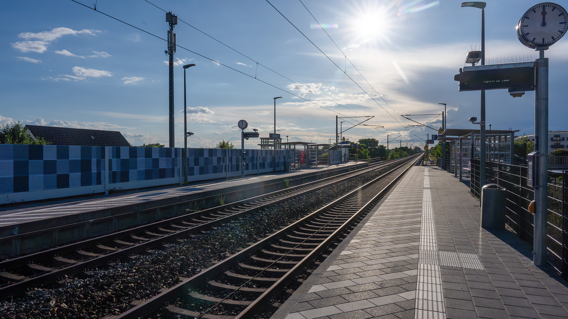 Albrechtshof_Bahnsteig_neu