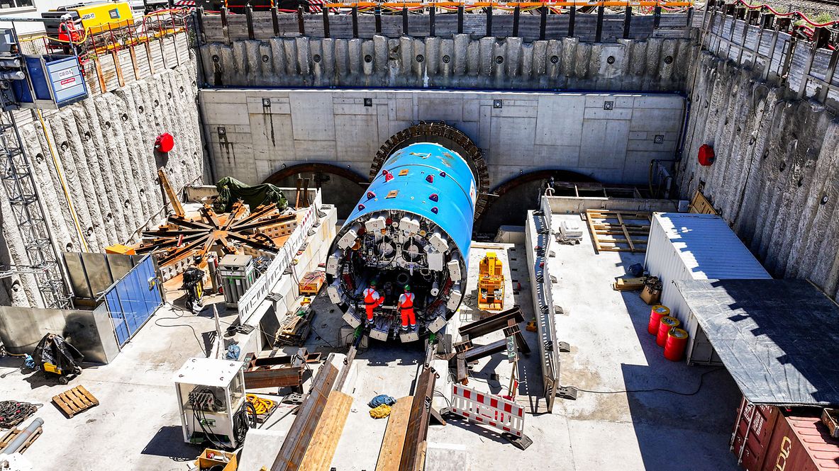 Tunnelbohrmaschine "Donna Maria" am Tunnelportal West