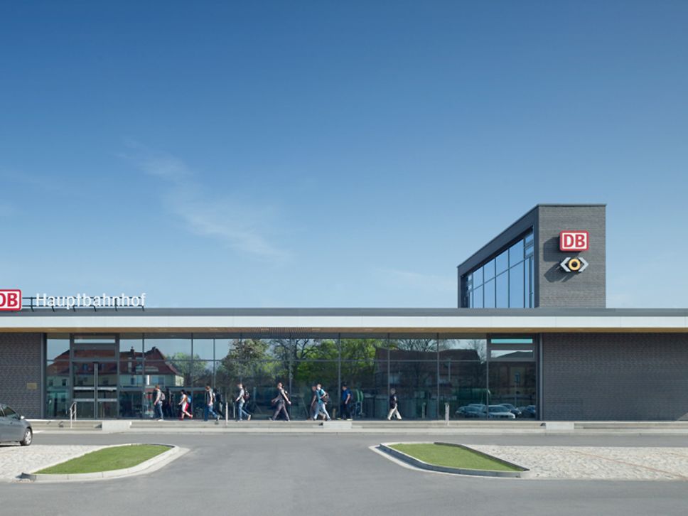 Quelle: DB Station&Service AG, Christian Gahl Grüner Bahnhof Lutherstadt Wittenberg