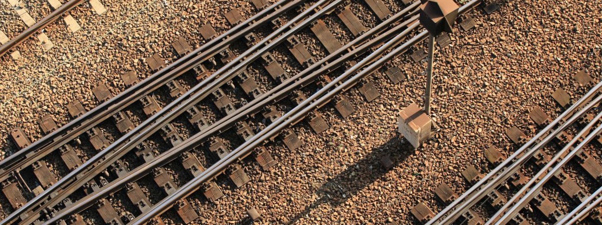 München Hbf - Blick auf Gleise und doppelte Kreuzungsweichen