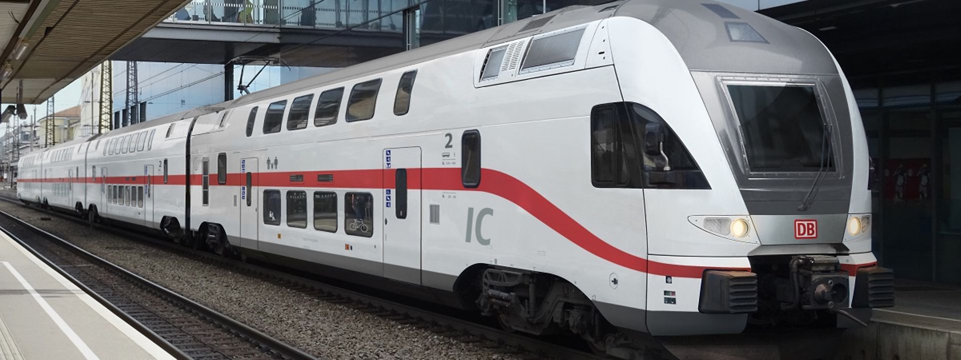 Außenansicht: Vorläufiger Desginentwurf für KISS-Züge in der Intercity-Flotte der DB.