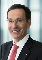Dr. Levin Holle - DB Vorstand Finanzen und Logistik (CFO)