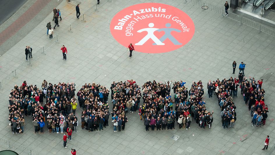 Bahnazubis gegen Hass und Gewalt 2019