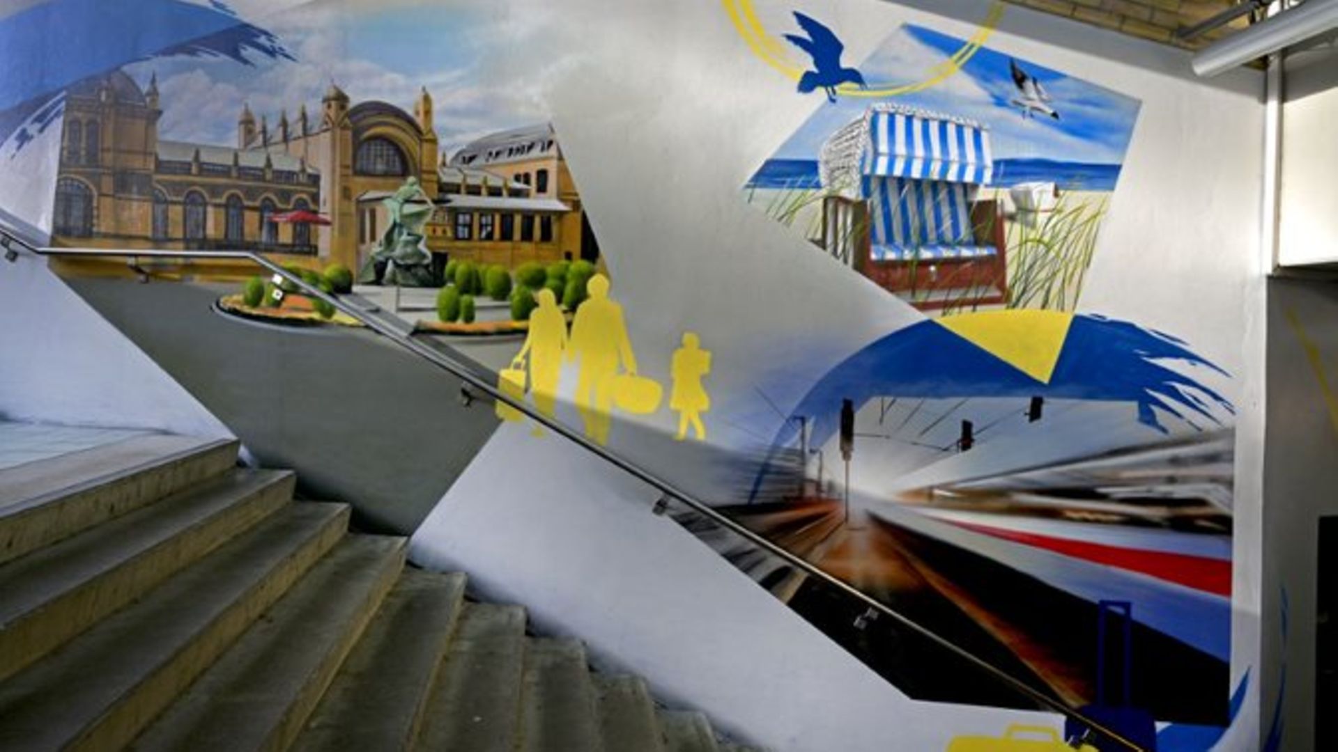 Mecklenburg-Vorpommern, Schwerin Hbf: Wandgestaltung Westausgang
