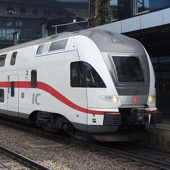 Außenansicht: Vorläufiger Desginentwurf für KISS-Züge in der Intercity-Flotte der DB.