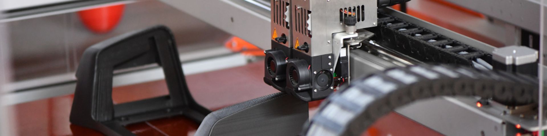 Ersatzteile für die DB aus dem 3D-Drucker: Kopfstütze für einen Regionalzug