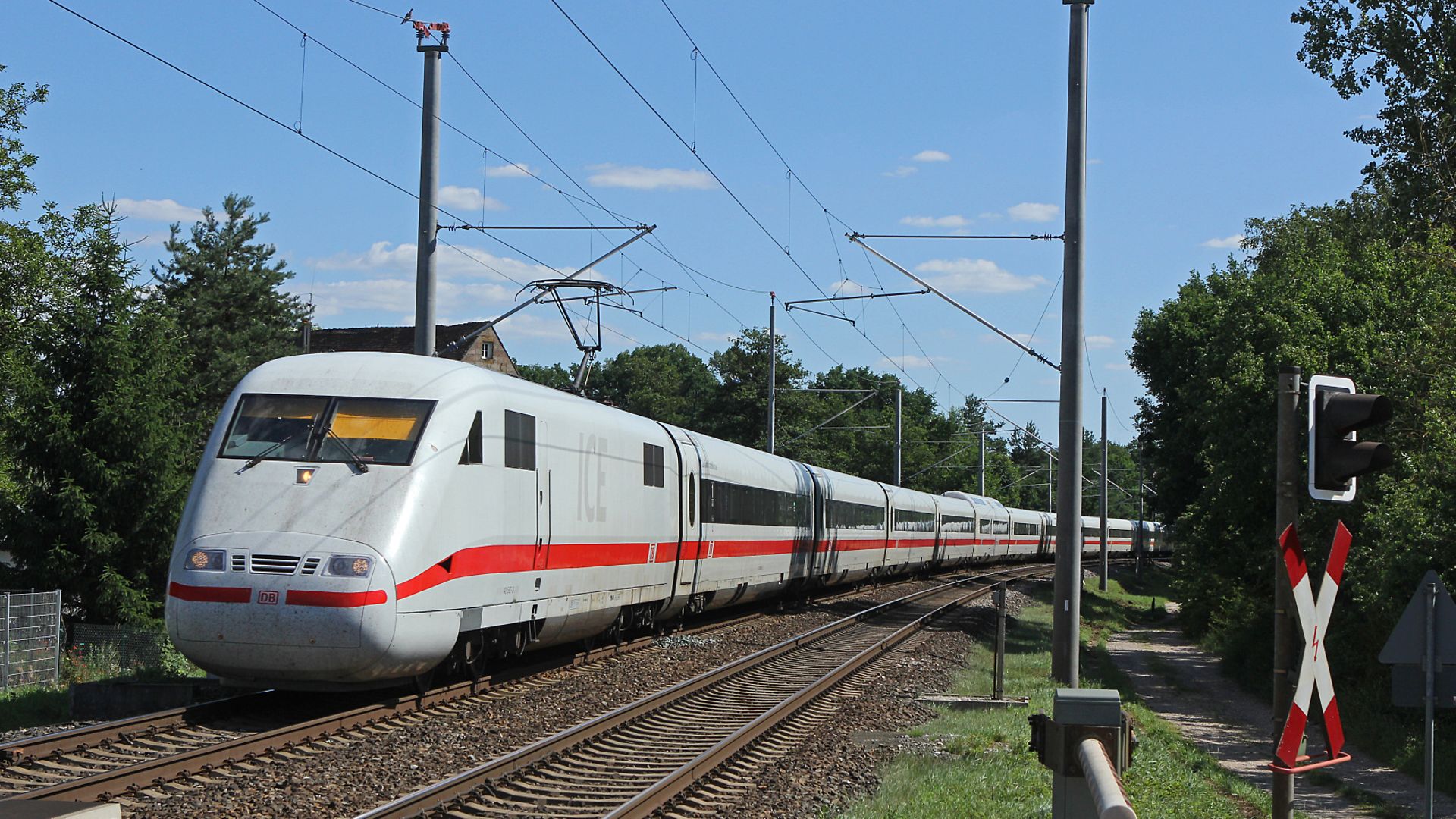 ICE 1 Baureihe 401 bei Kleingründlach