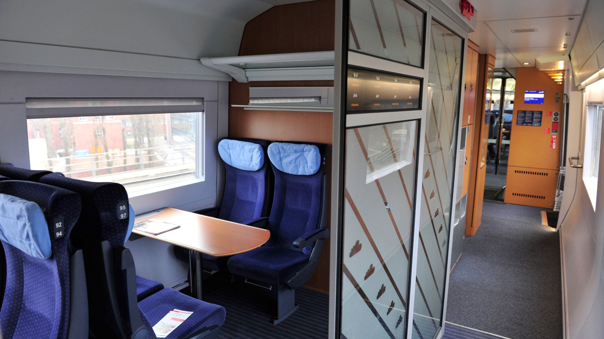 ICE 2 - Baureihe 402 - 2. Klasse Kleinkindabteil