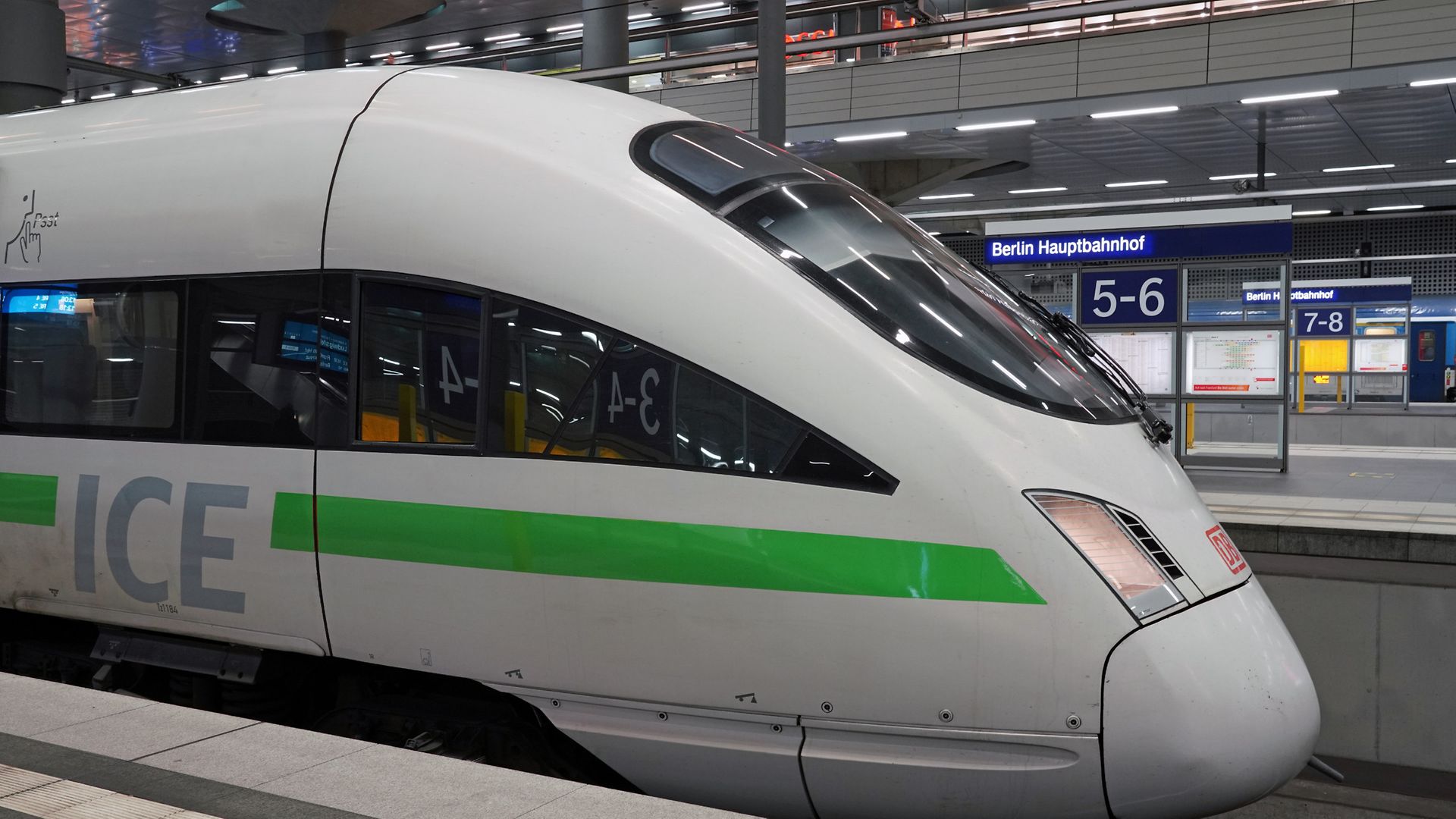 ICE T, Baureihe 411, im Berliner Hbf tief